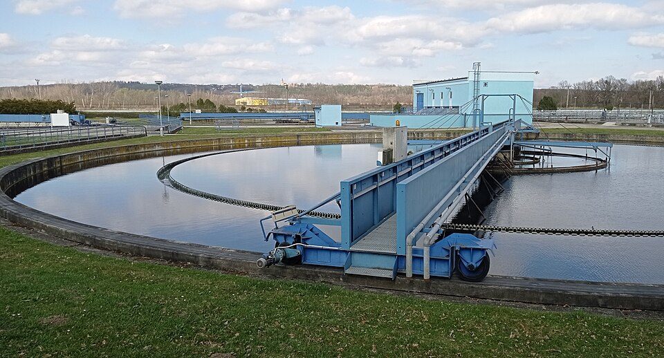 Wastewater treatment plant